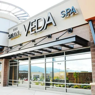Veda Salon &amp; Spa - University Village