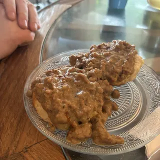 1\2 Biscuit And Gravy