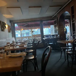 The main dinning room, looking out towards Cortland Ave