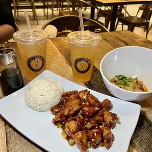 Orange Chicken w some of their yummy teas