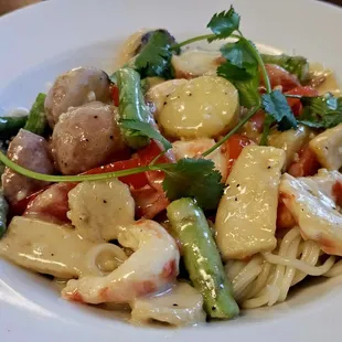 See Food Garlic Noodles [VCC 2019] - $18.95