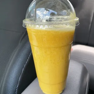 Mango smoothie