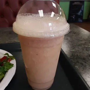 Super Juice Smoothie (pineapple, strawberry, banana and ginger) is tart and unsweetened.