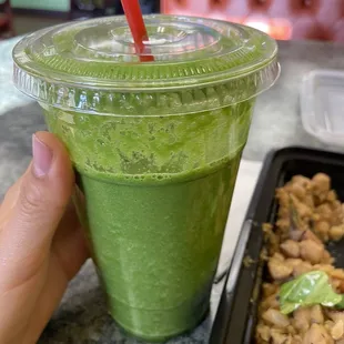 Green machine smoothie