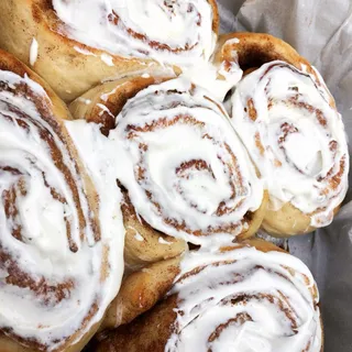 Vegan Cinnamon Roll