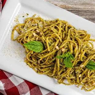 Vegan Linguine al Pesto