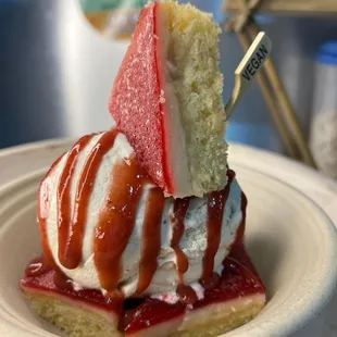 Lemon raspberry ice cream and cake