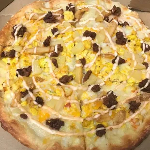 Vegan Sausage &amp; Eggs Hawaiian Style Breakfast Pizza