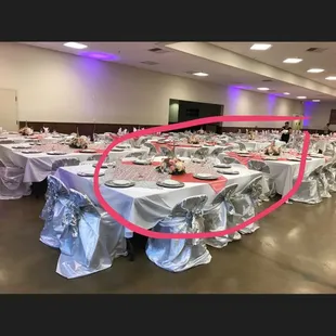 All those tables missing napkins and we had already pay for everything to be complete. Very disappointed will not recommend.