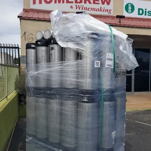 After quite a bit of searching, we've acquired Corni kegs.