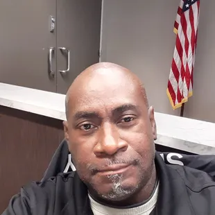 I love this place always friendly people Since COVID19 been sheltered in place please open so I can support your business