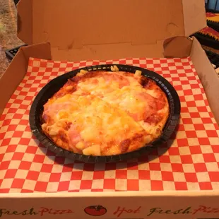 Vegas Lounge now offers personal pan pizzas made fresh and cooked in our very own New commercial pizza oven, yummy!!!