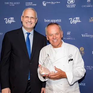 Caesars Palace CEO Gary Selesner, Chef Wolfgang Puck  received lifetime achievement award, Vegas Uncork'd April 2016, 10th years anniversary