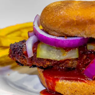 Blackened BBQ EatLoaf Sndwch w/ Alkaline Fries