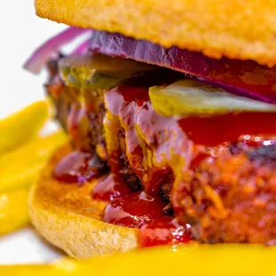 Blackened BBQ EatLoaf Sndwch w/ Alkaline Fries