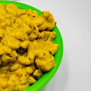 Veg Garlic Bttr Mac -N-Chz, featuring homemade veggie cheese sauce made from Org Raw Cashews &amp; freshly made Coconut Milk. SO Divine!