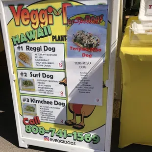 Healthy and delicious choices of Veggi Dogs at KCC Diamond Head Farmers Market