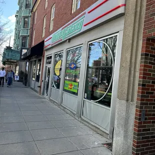 Parking is a nightmare so look for local parking garages