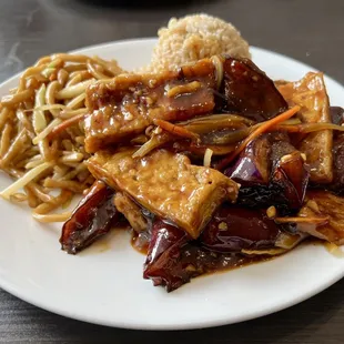 E34. Garlic Eggplant Lunch