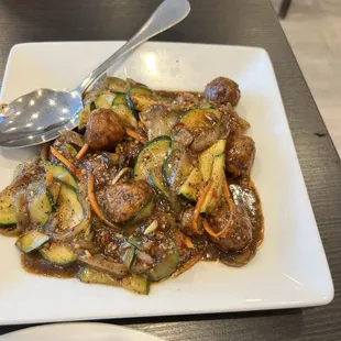 E11. Black Pepper Vegetarian Chicken