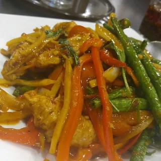 E26. Thai Basil Chicken