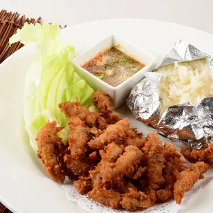 Crispy chicken with spicy sauce