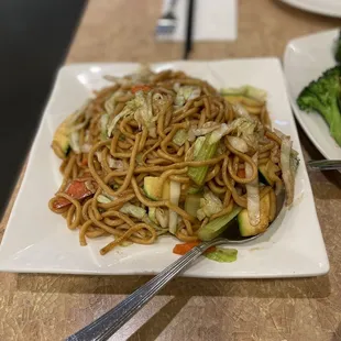 Vegetable Chow Mein
