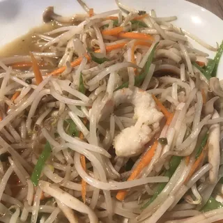 28. Stir Fried Bean Sprouts