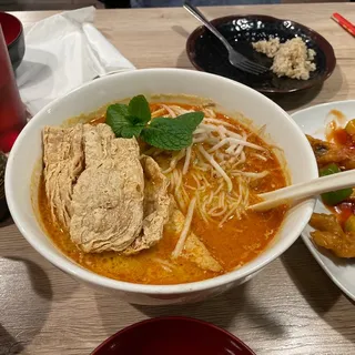 50. Curry Noodle