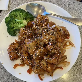 Vegan Shrimp Broccoli Platter