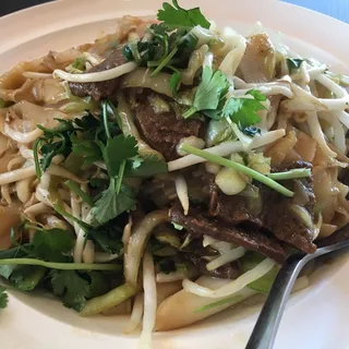 Vegan Beef Chow Fun