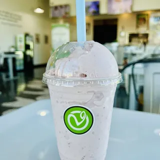 Strawberry Shake (Cal 330)