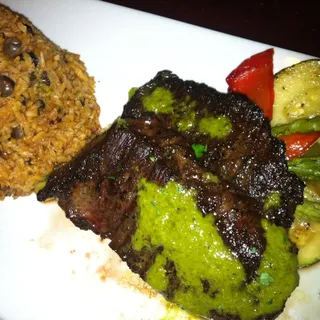 Churrasco con Salsa Chimichurri