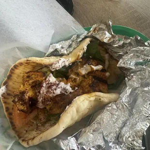 chicken kabob pita