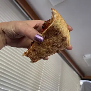 C7. Spicy BBQ Lamb Pizza, perfect original style crust