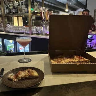 2am Pizza and alcohol for the win