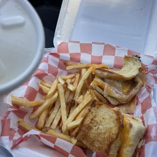 Grilled cheese and fries
