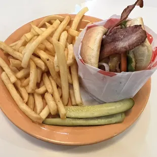 Avocado Bacon Cheddar burger