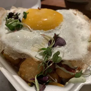 Crisp Tots & Local Egg