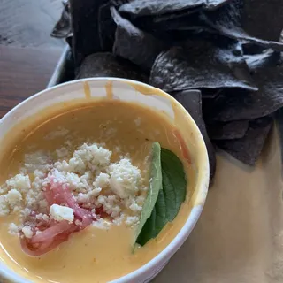 Red curry coconut queso (GF) **