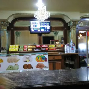 Back concession stand