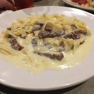 Fettuccine Alfredo with chicken