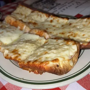 Garlic cheese bread