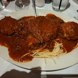 Spaghetti and meatballs