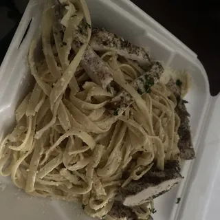 Fettuccine Alfredo with Chicken
