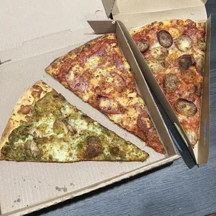 Pesto chicken, Hawaiian, and sliced sausage