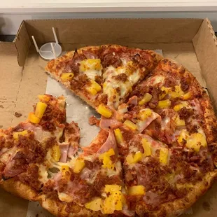Hawaiian pizza