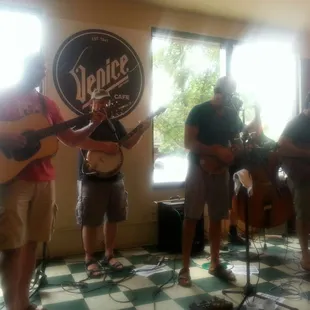 Syrup rockin the bluegrass