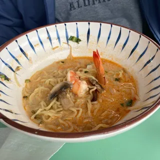 TOM KHA RAMEN