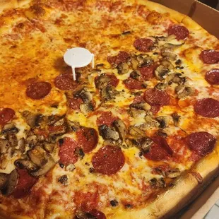 18" Traditional NY Style